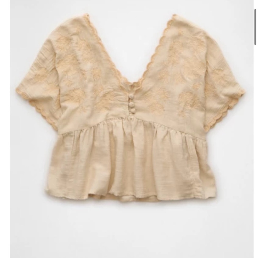 American eagle v-neck embroidered beige blouse size L brand new with tags!